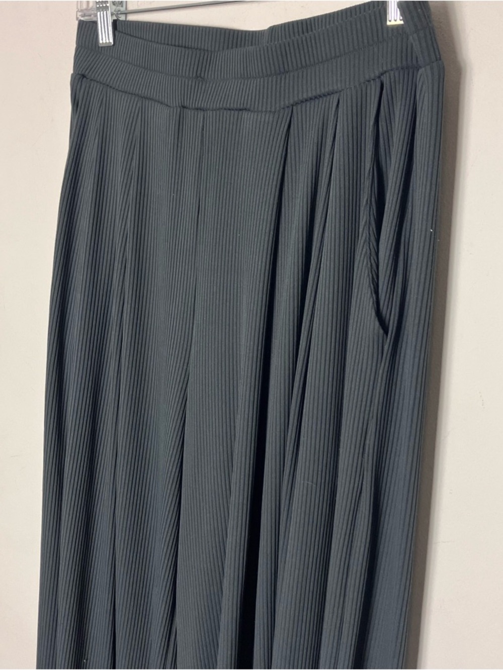 Three Bird Nest BIG THRILLS PALAZZO PANTS Charcoal, Size XL - Picture 6 of 8